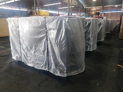 建筑覆膜板廠，建筑模板性能特點(diǎn)